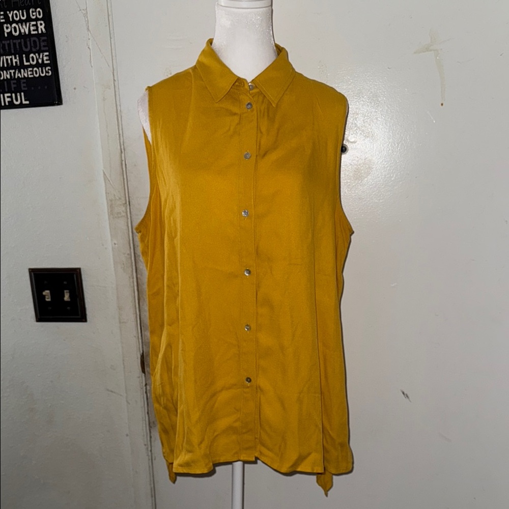 Fever Gold Sleeveless Polo Button Down Shirt